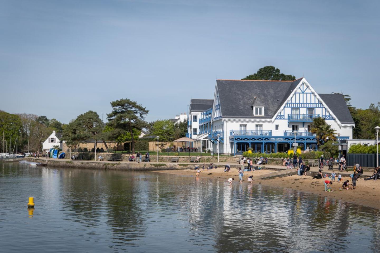 Best Western Plus Le Roof Vannes Bord De Mer Hotel Exterior foto