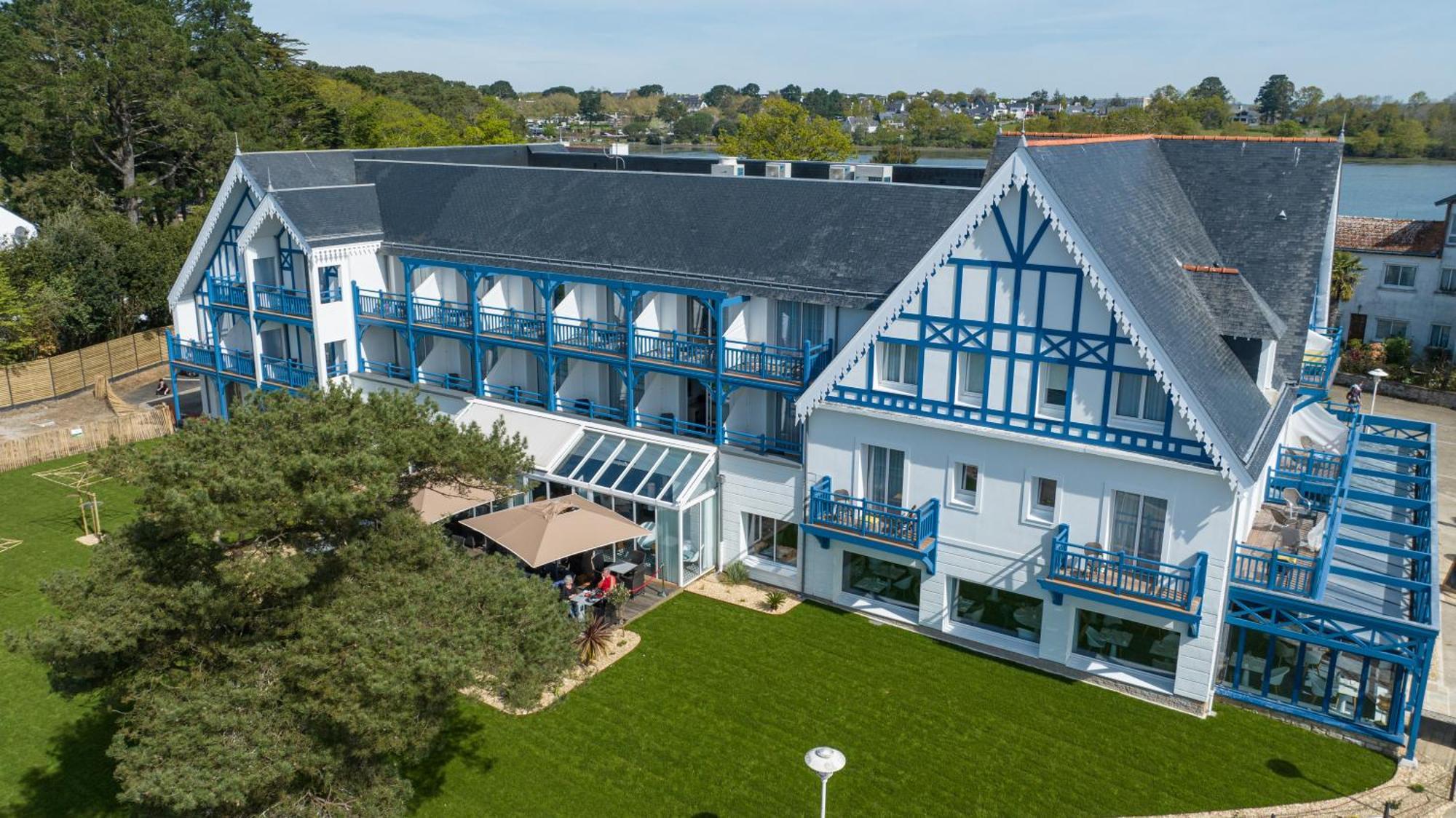 Best Western Plus Le Roof Vannes Bord De Mer Hotel Exterior foto